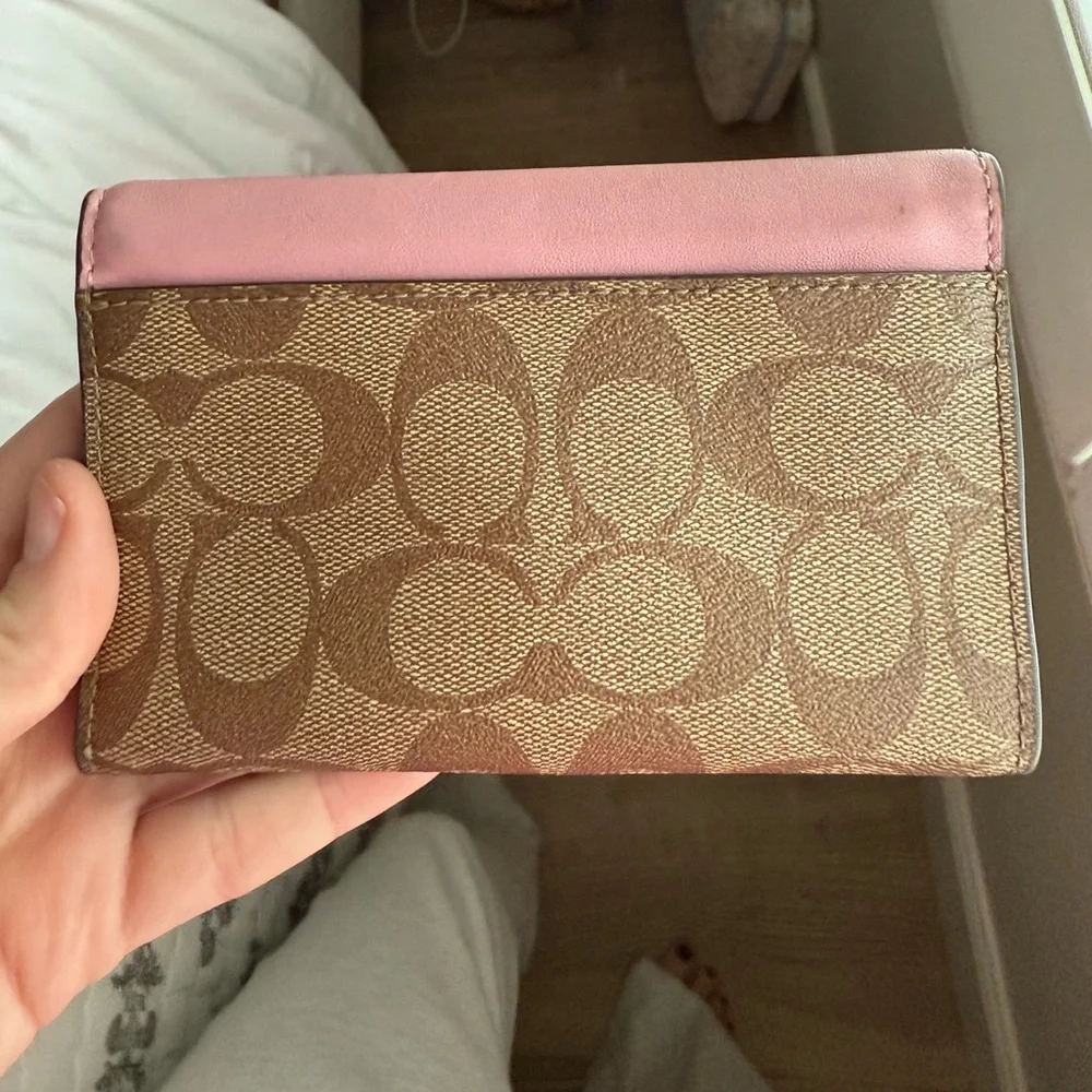 Vintage Coach Pink and Tan Women's Wallet With Purple Interior - Picture 2 of 7